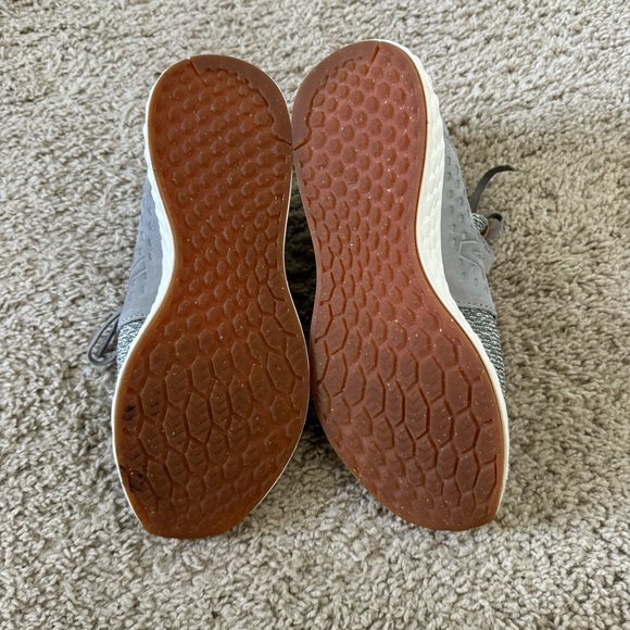 New Balance Running Shoes - Picture 5 of 6